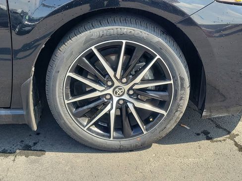 Used 2024 Toyota Camry SE w/ Convenience Package FWD image 7