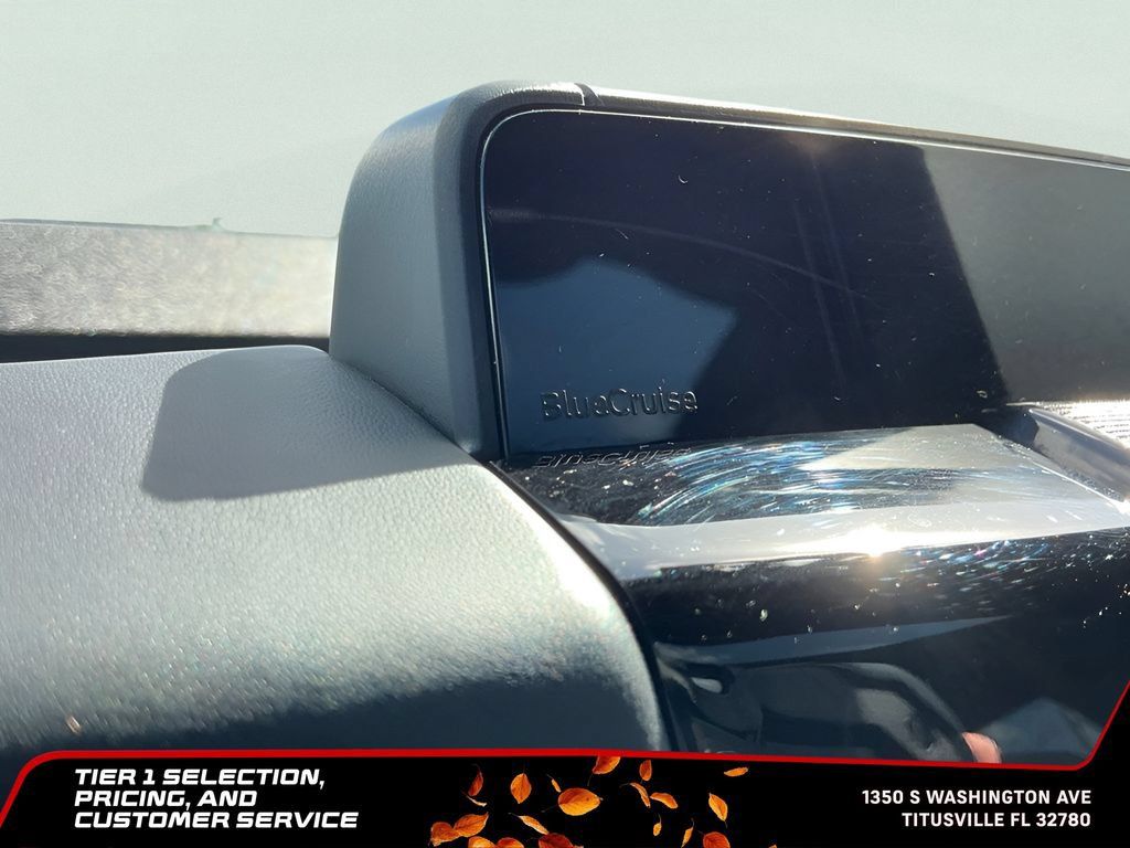 Used 2023 Ford F150 Lightning Platinum AWD/4WD image 34