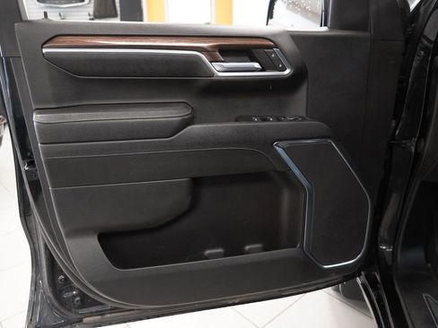 Used 2023 Chevrolet Silverado 1500 LT AWD/4WD image 16