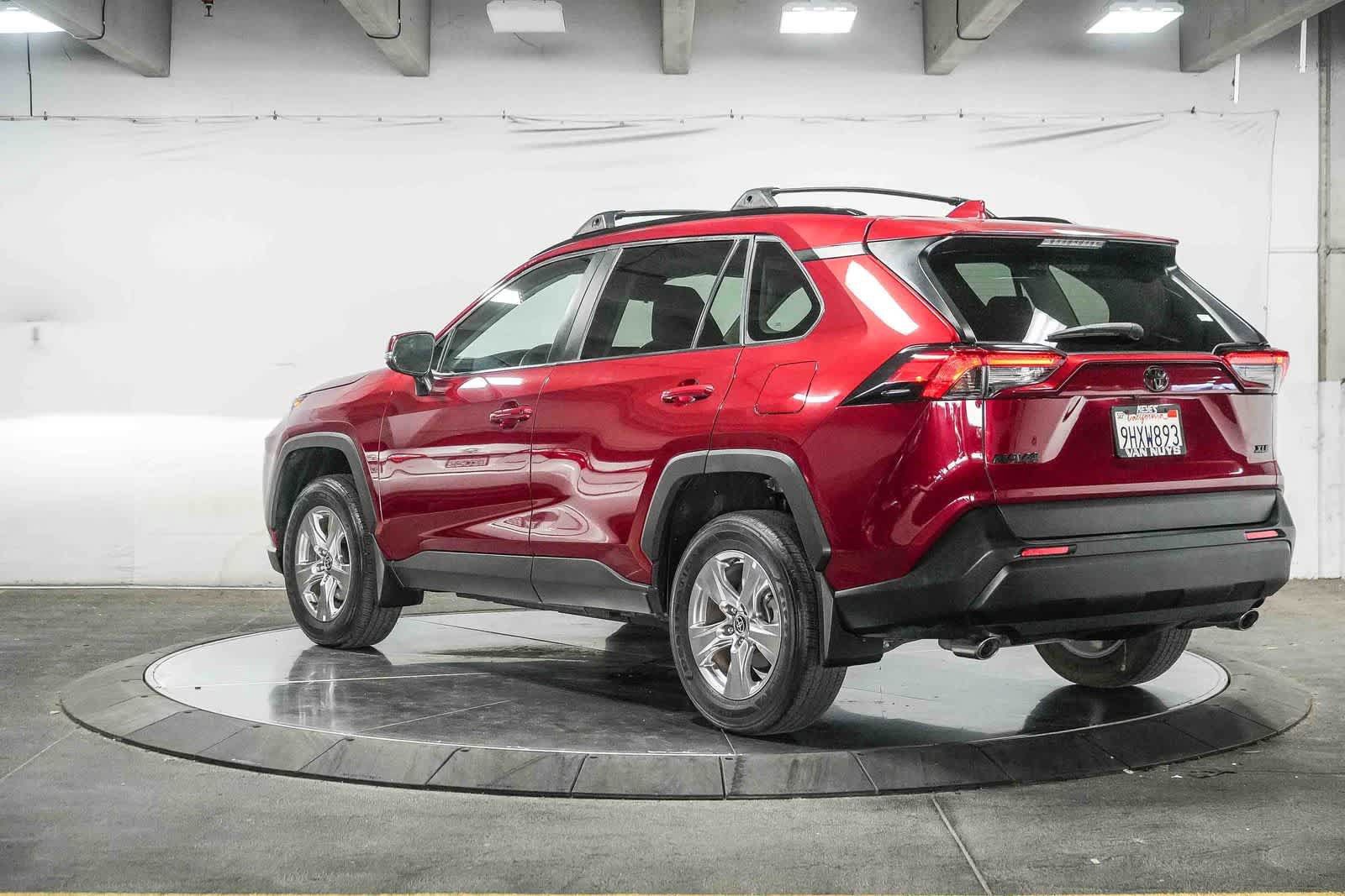 Certified 2023 Toyota RAV4 XLE w/ Convenience Package FWD image 5