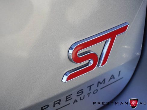 Used 2023 Ford Explorer ST w/ Equipment Group 401A image 5