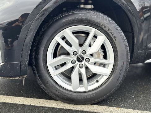 Used 2023 Audi Q5 2.0T Premium w/ Convenience Package image 2