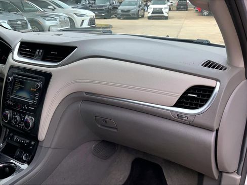 Used 2016 Chevrolet Traverse LTZ image 17
