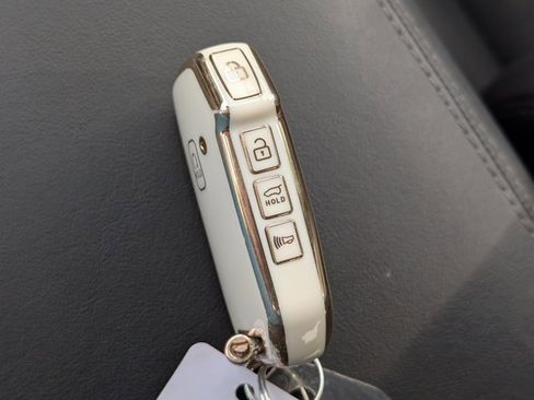Used 2023 Kia Sorento SX FWD image 33