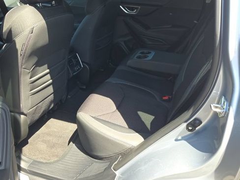 Used 2024 Subaru Forester Premium AWD/4WD image 11