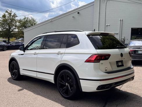 Used 2023 Volkswagen Tiguan SE R-Line AWD/4WD image 4