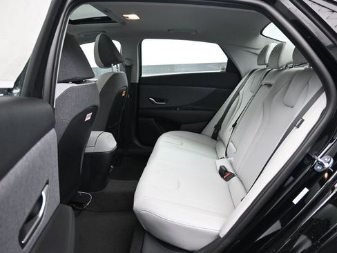 New 2026 Hyundai Elantra Limited FWD image 24