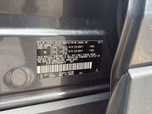 Used 2022 Toyota RAV4 LE AWD/4WD image 22