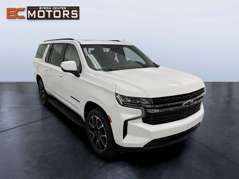 Used 2021 Chevrolet Suburban RST image 7