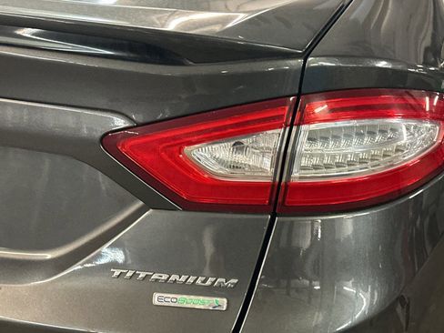 Used 2016 Ford Fusion Titanium FWD image 6