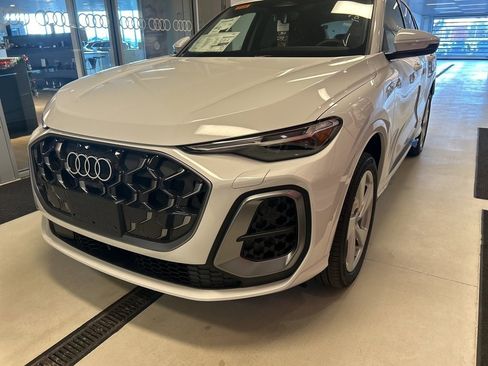 New 2025 Audi Q5 Premium Plus image 3