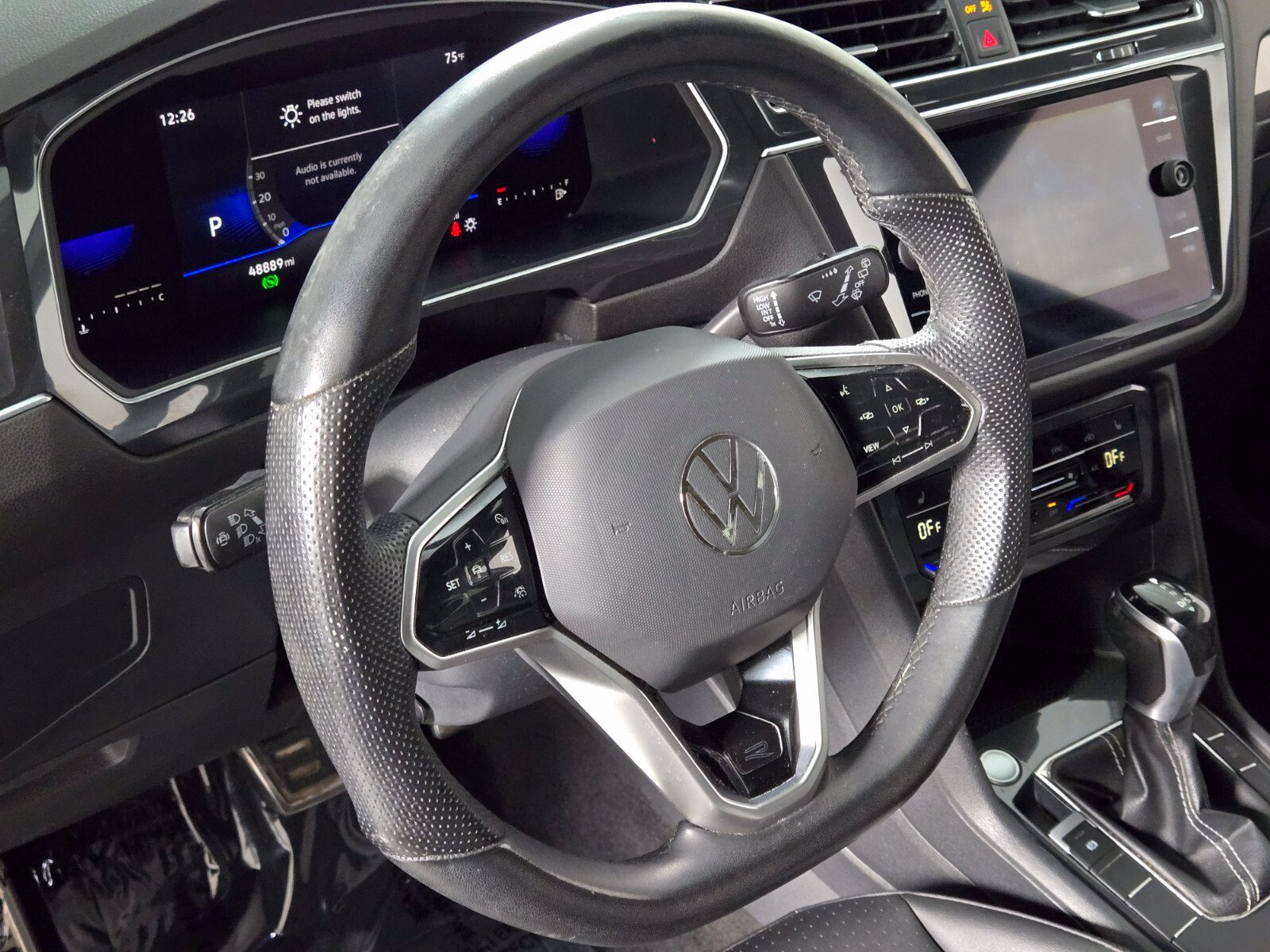 Used 2022 Volkswagen Tiguan SE R-Line FWD image 26