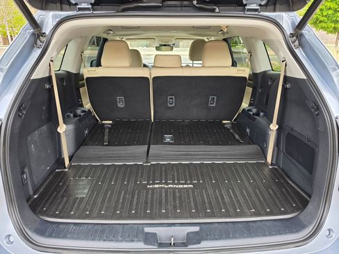 Used 2021 Toyota Highlander Limited AWD/4WD image 15