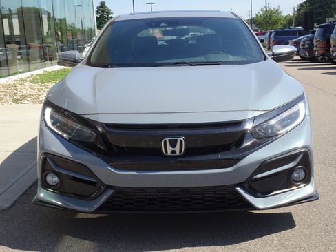 Used 2021 Honda Civic Sport Touring image 7