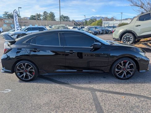 Used 2018 Honda Civic Sport image 6