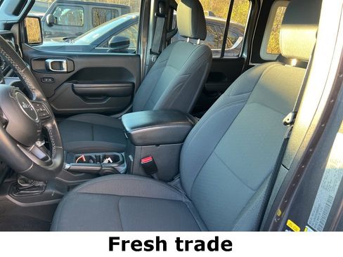 Certified 2022 Jeep Wrangler Unlimited Sport image 5