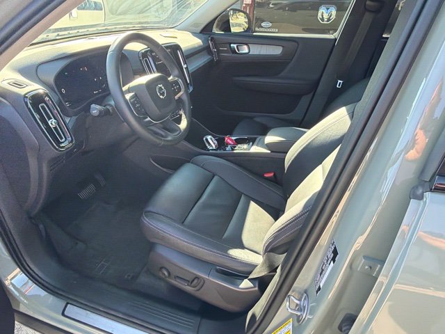 Used 2025 Volvo XC40 B5 Ultra w/ Climate Package AWD/4WD image 10