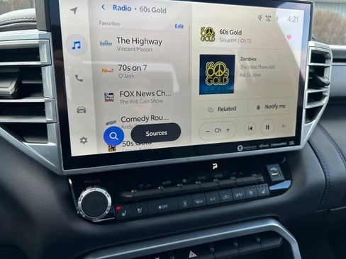 Used 2024 Toyota Tundra Platinum image 13