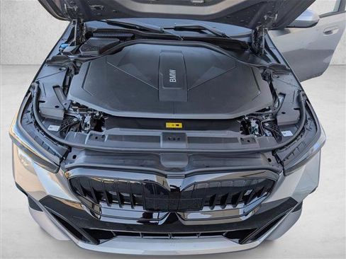 Used 2026 BMW i5 eDrive40 image 18