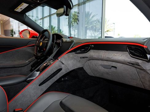 Used 2022 Ferrari Roma RWD image 16