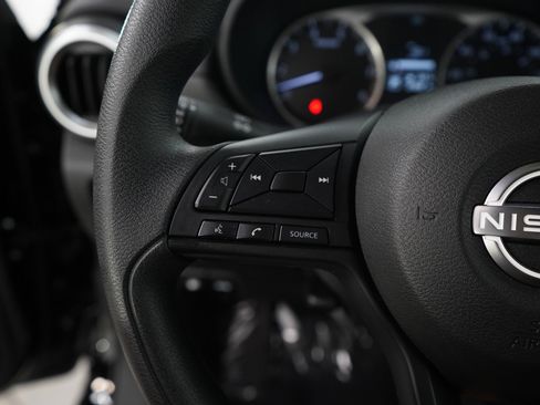 Used 2024 Nissan Versa S w/ S Plus Package image 18