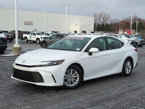 Certified 2025 Toyota Camry LE image 2