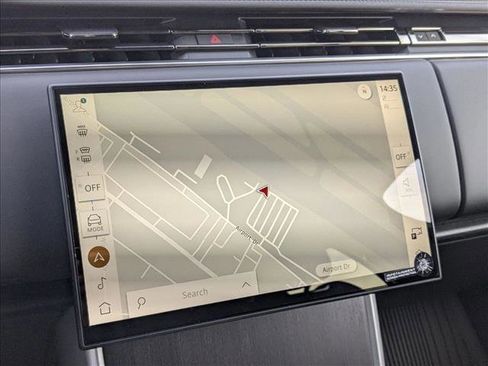 New 2025 Land Rover Range Rover SE image 14