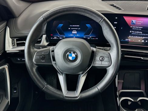 Used 2025 BMW X1 xDrive28i AWD/4WD image 18