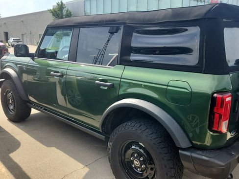 Used 2023 Ford Bronco Black Diamond AWD/4WD image 8
