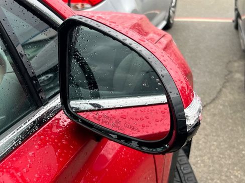 Used 2023 Hyundai Santa Fe SEL w/ Premium Package image 16