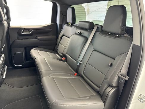 Used 2026 GMC Sierra 1500 SLT w/ SLT Premium Package AWD/4WD image 39