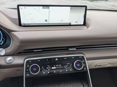 Used 2023 Genesis GV80 2.5T w/ Prestige Package image 31