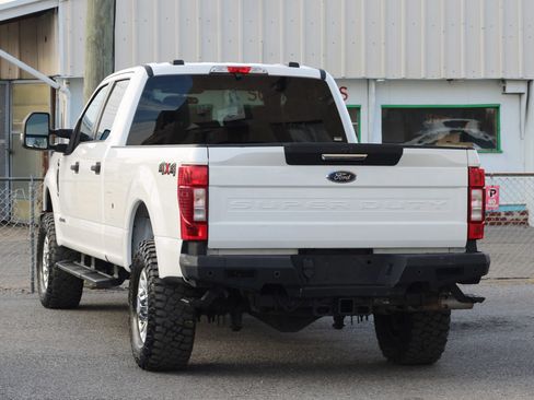 Used 2020 Ford F350 XLT image 6