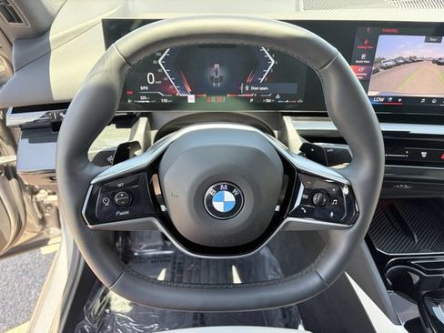 Used 2025 BMW 530i RWD image 24