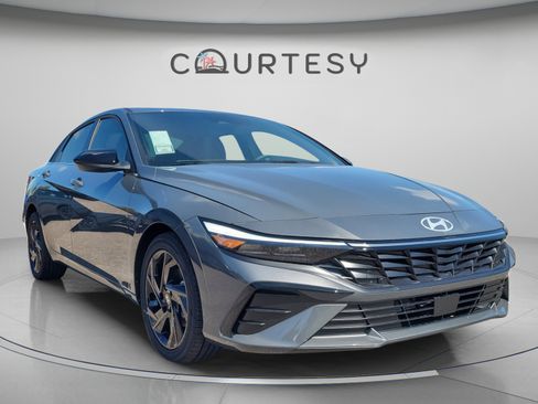 New 2026 Hyundai Elantra SEL Sport Premium w/ Cargo Package FWD image 8