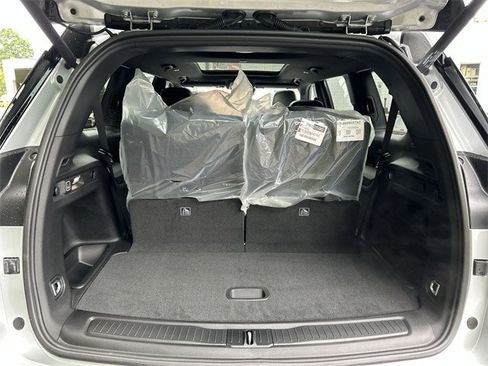 New 2025 Jeep Grand Cherokee L Limited image 18