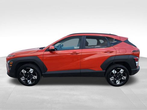 Used 2025 Hyundai Kona SEL AWD/4WD image 4