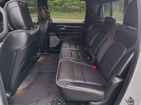 Used 2025 RAM 1500 Laramie AWD/4WD image 19