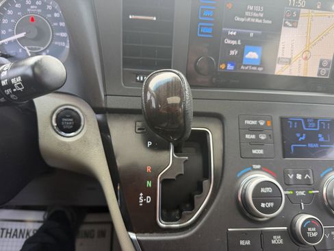 Used 2016 Toyota Sienna XLE w/ XLE Navigation Package image 36