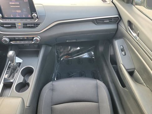 Certified 2022 Nissan Altima 2.5 SV image 18