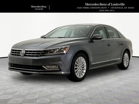 Used 2017 Volkswagen Passat 1.8T SE w/ SE Lighting Package FWD image 1