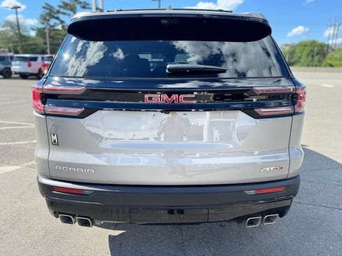 Used 2026 GMC Acadia AT4 w/ Luxury Package AWD/4WD image 6
