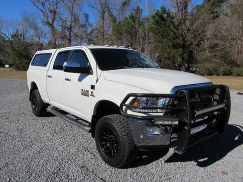 Used 2017 RAM 2500 Laramie w/ Convenience Group image 8