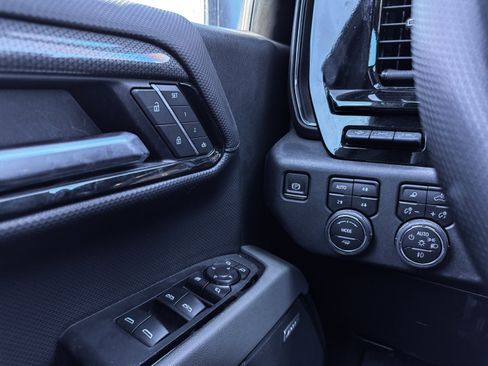 Used 2025 Chevrolet Silverado 1500 ZR2 w/ Technology Package image 13