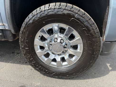 Used 2016 GMC Sierra 2500 Denali w/ Duramax Plus Package AWD/4WD image 22