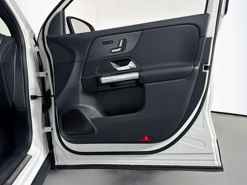 Certified 2026 Mercedes-Benz GLA 250 image 24