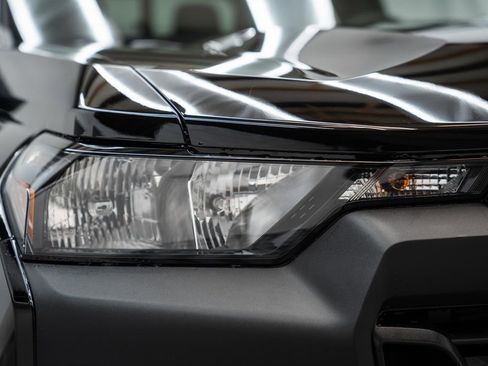 New 2026 Chevrolet Colorado W/T w/ WT Custom Package RWD image 12