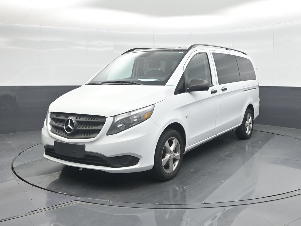 Used 2016 Mercedes-Benz Metris Passenger image 1