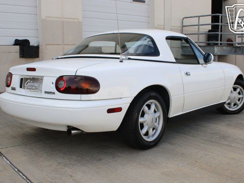 Used 1990 MAZDA MX-5 Miata image 34