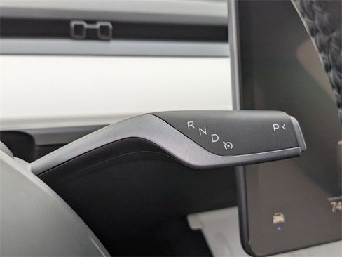 Used 2023 Tesla Model Y Long Range image 17